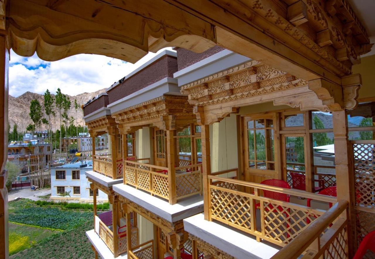 The Nangsay Hotel Leh Extérieur photo